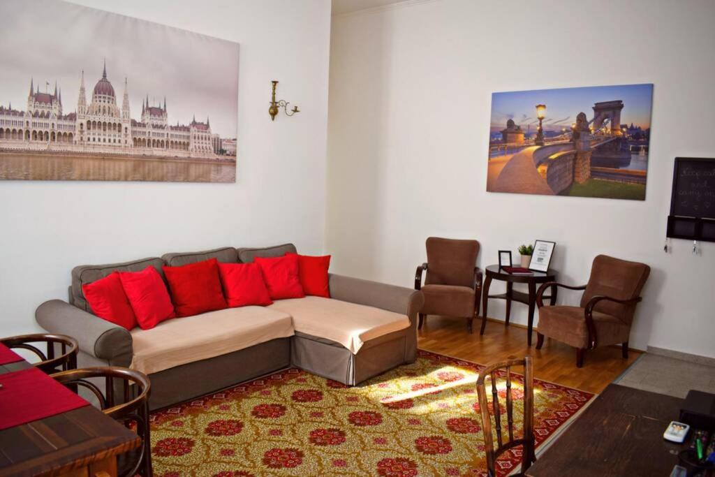 Central Budapest Apartment In Historical Building With Free Private Parking Экстерьер фото