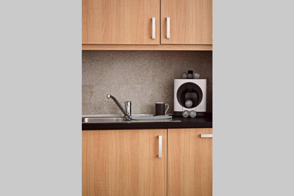 Central Budapest Apartment In Historical Building With Free Private Parking Экстерьер фото